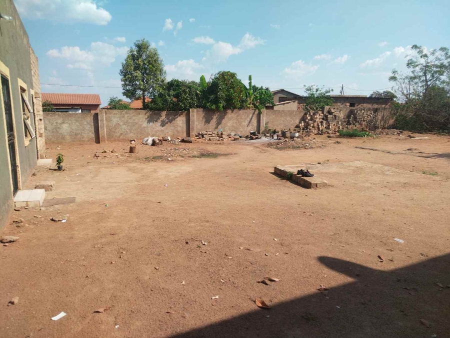 6 Bedroom Property for Sale in Soshanguve X Gauteng