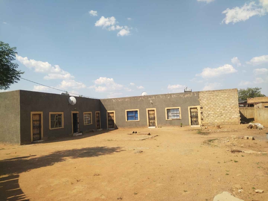 6 Bedroom Property for Sale in Soshanguve X Gauteng