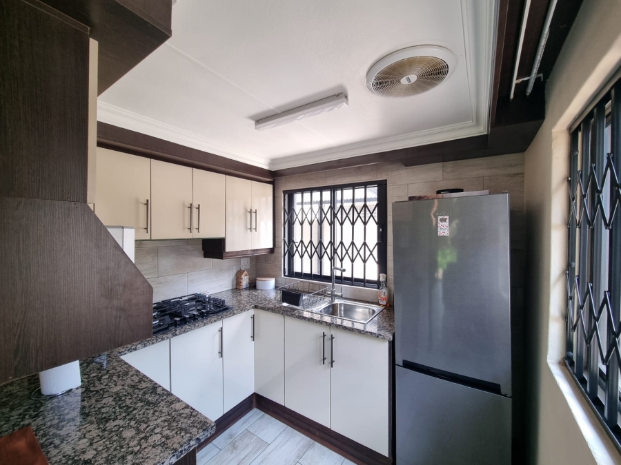 To Let 1 Bedroom Property for Rent in Menlo Park Gauteng