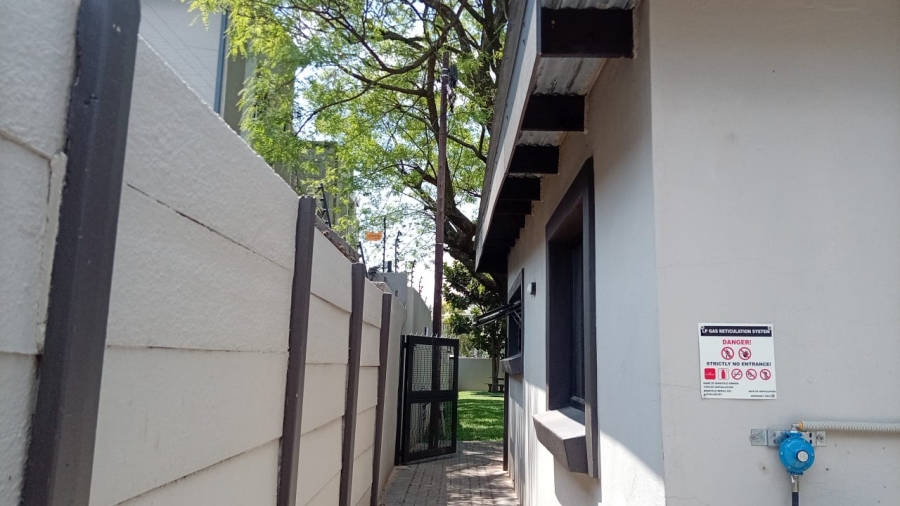 To Let 1 Bedroom Property for Rent in Menlo Park Gauteng