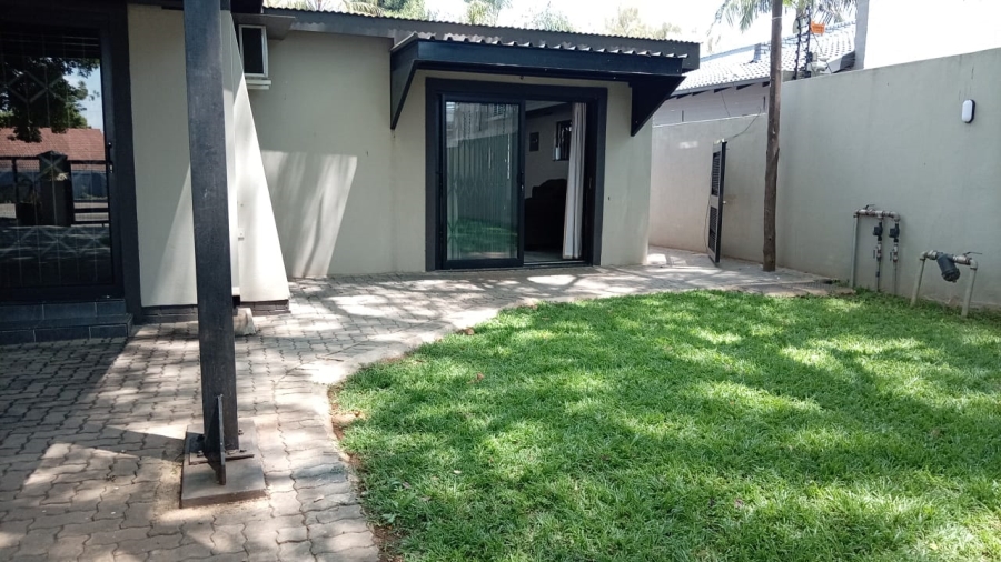 To Let 1 Bedroom Property for Rent in Menlo Park Gauteng