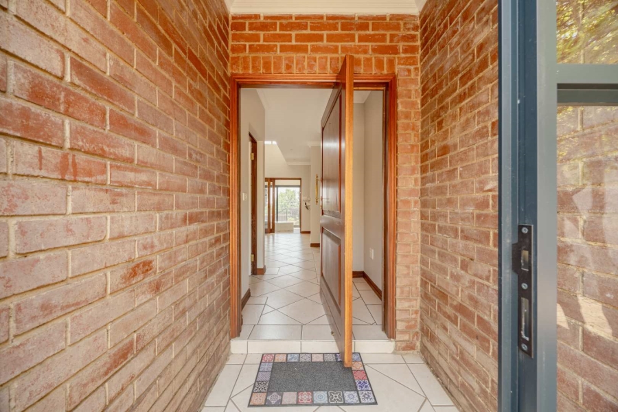 To Let 3 Bedroom Property for Rent in Moreleta Park Gauteng