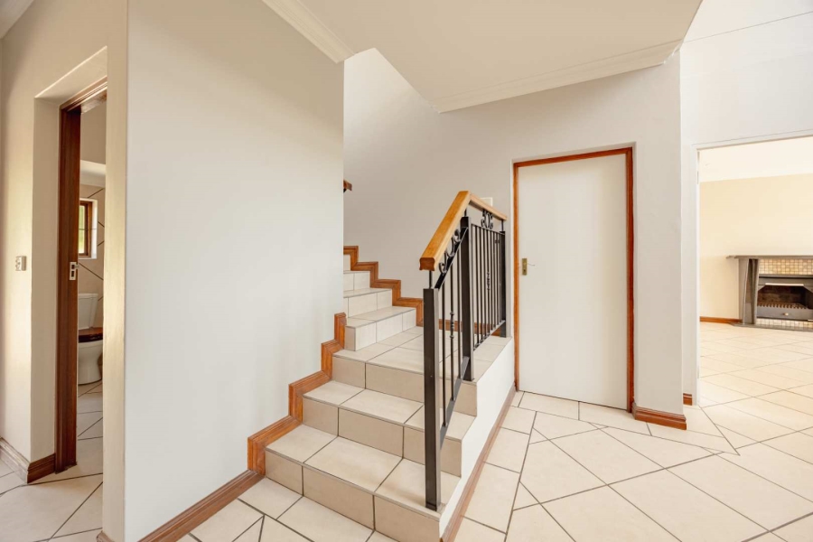 To Let 3 Bedroom Property for Rent in Moreleta Park Gauteng