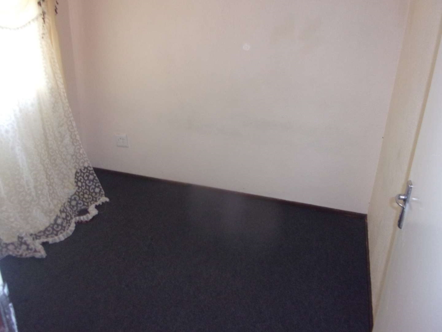 2 Bedroom Property for Sale in Groblerpark Gauteng