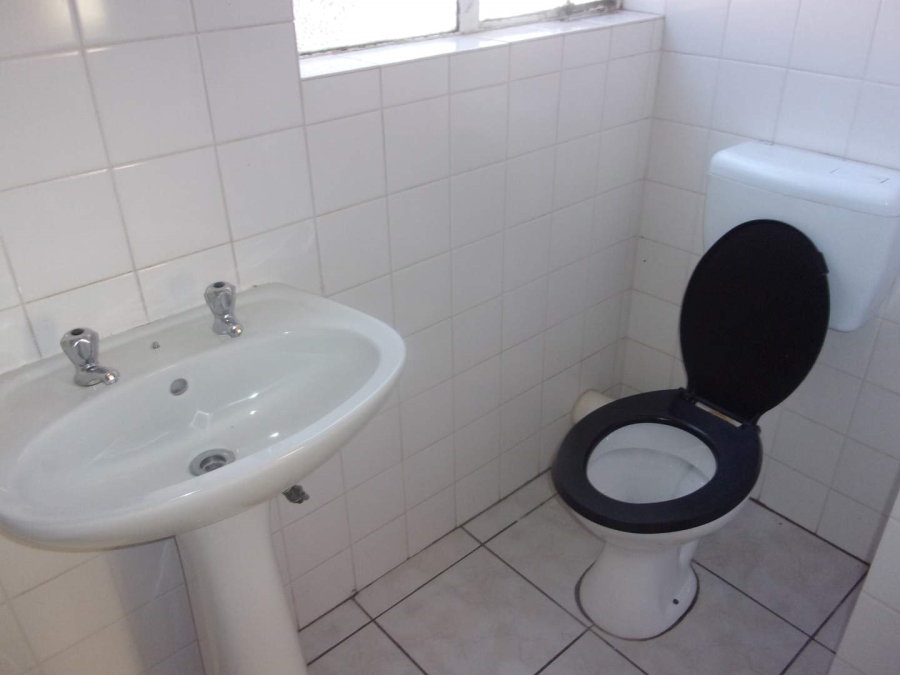 2 Bedroom Property for Sale in Groblerpark Gauteng