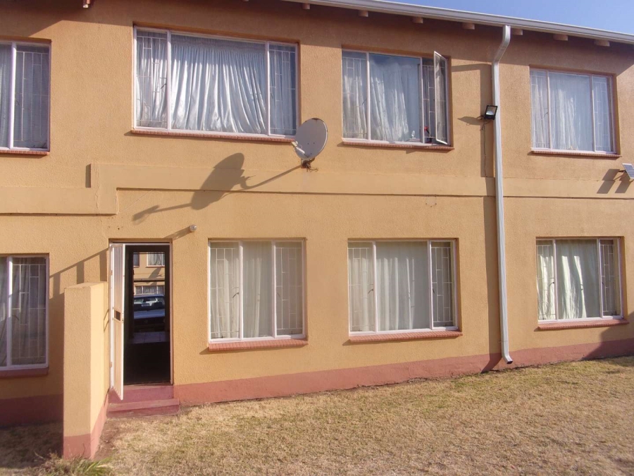 2 Bedroom Property for Sale in Groblerpark Gauteng
