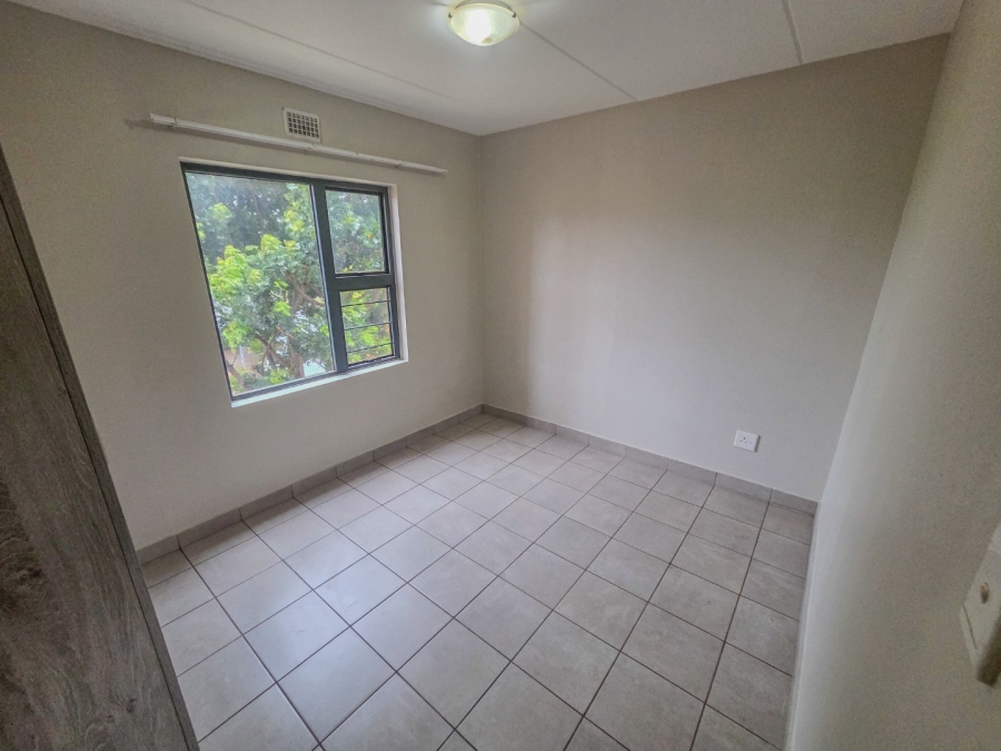 To Let 2 Bedroom Property for Rent in La Montagne Gauteng