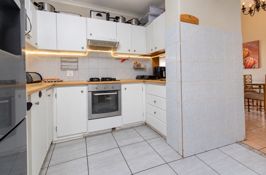 3 Bedroom Property for Sale in Radiokop Gauteng