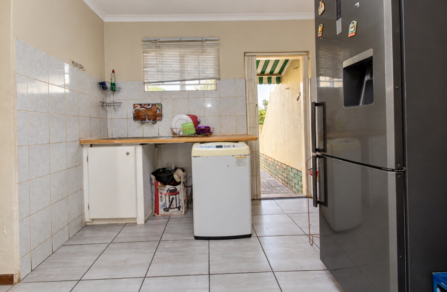 3 Bedroom Property for Sale in Radiokop Gauteng