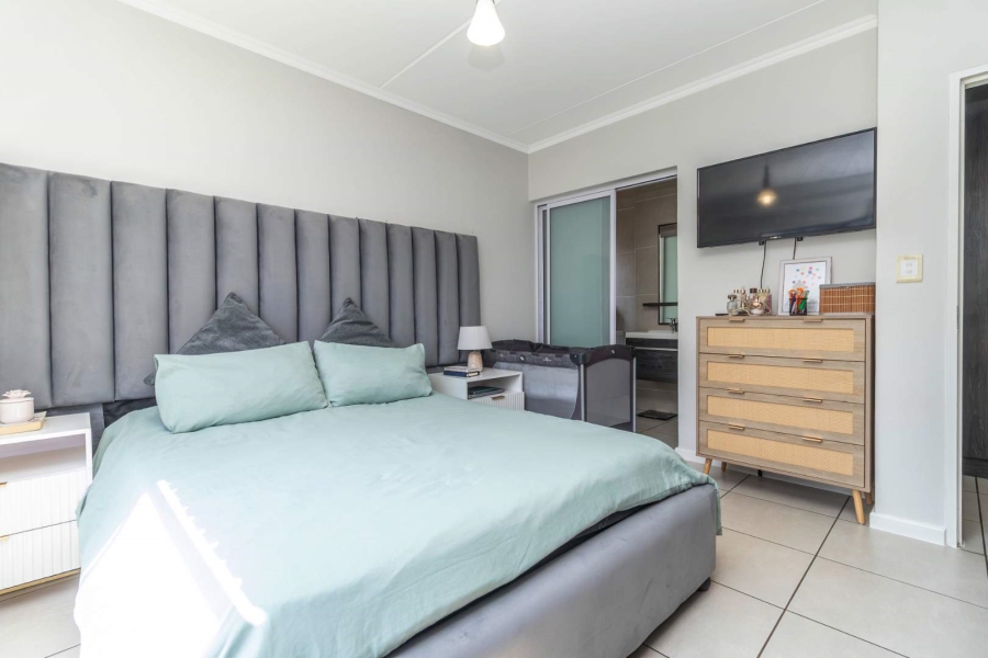 3 Bedroom Property for Sale in Olivedale Gauteng