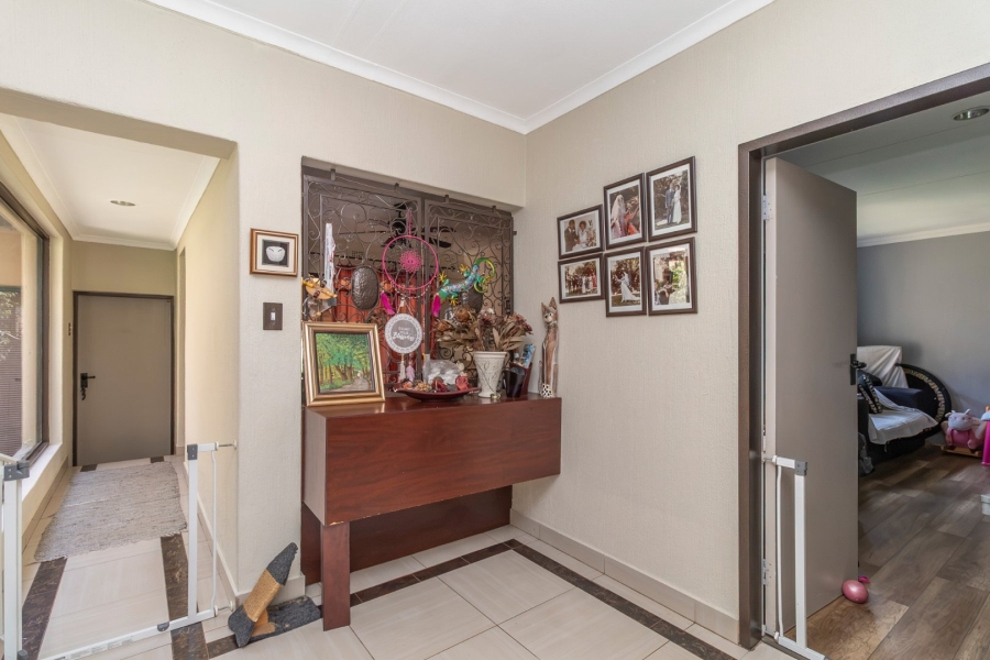 5 Bedroom Property for Sale in Randpark Ridge Gauteng
