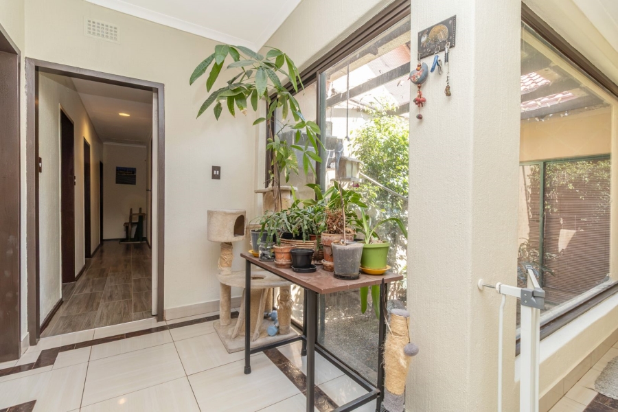 5 Bedroom Property for Sale in Randpark Ridge Gauteng