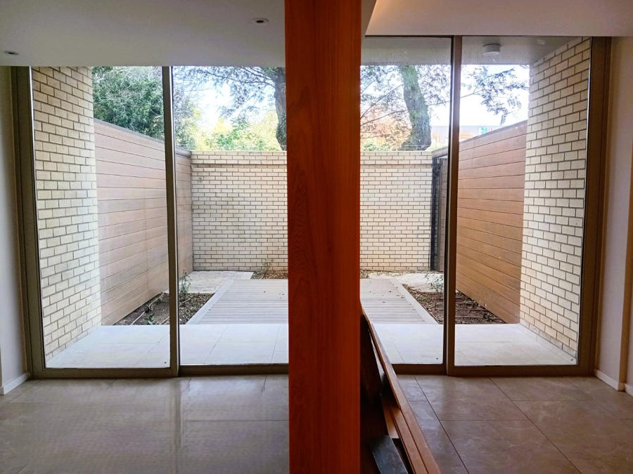 To Let 1 Bedroom Property for Rent in Melrose Gauteng