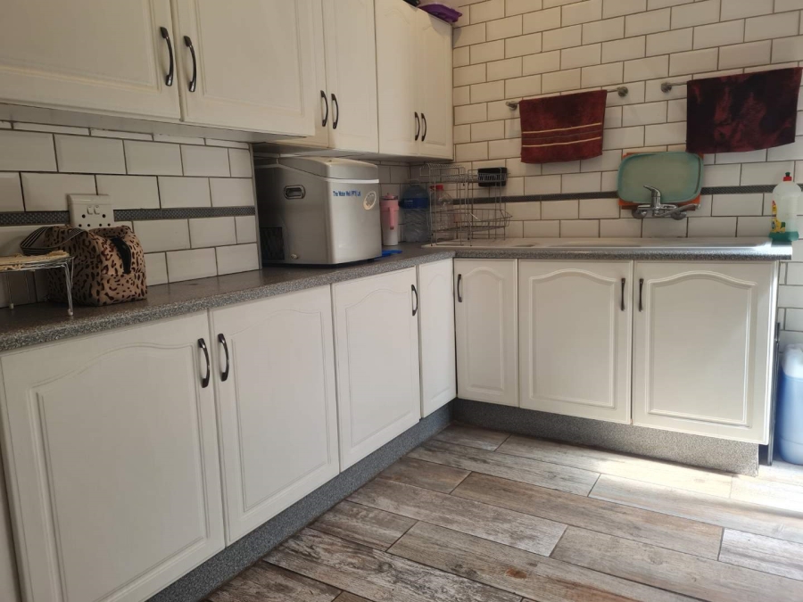 6 Bedroom Property for Sale in Morganridge Gauteng