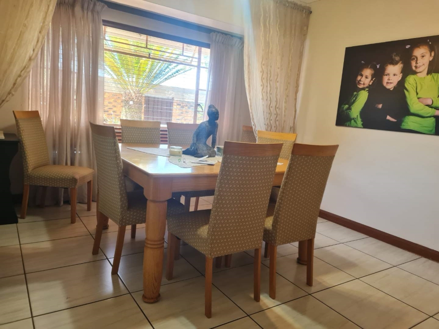 6 Bedroom Property for Sale in Morganridge Gauteng