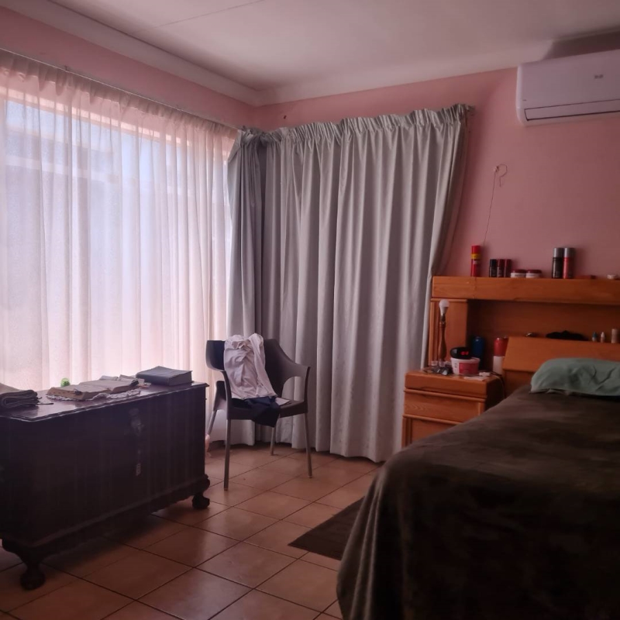 6 Bedroom Property for Sale in Morganridge Gauteng