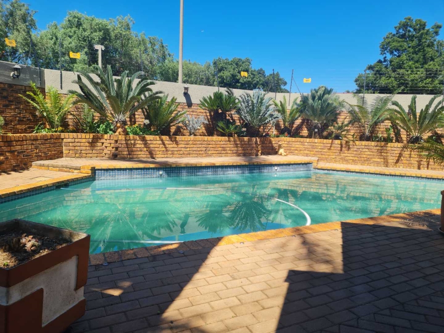 6 Bedroom Property for Sale in Morganridge Gauteng