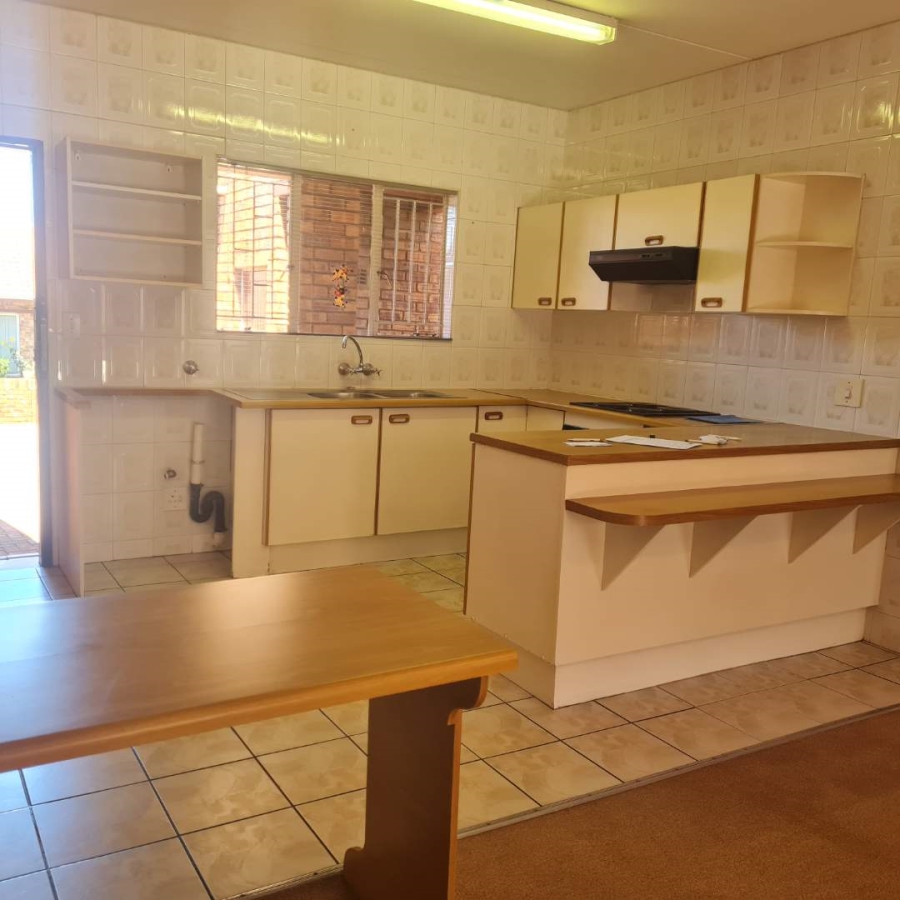2 Bedroom Property for Sale in Bartlett Gauteng
