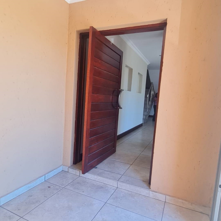 4 Bedroom Property for Sale in Hughes Gauteng