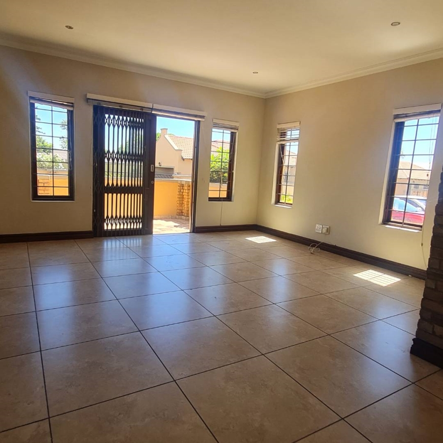 4 Bedroom Property for Sale in Hughes Gauteng