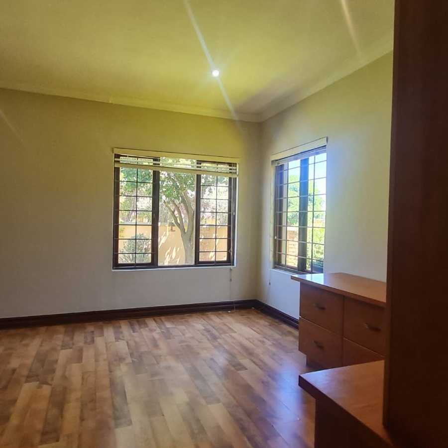 4 Bedroom Property for Sale in Hughes Gauteng