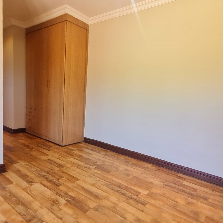 4 Bedroom Property for Sale in Hughes Gauteng