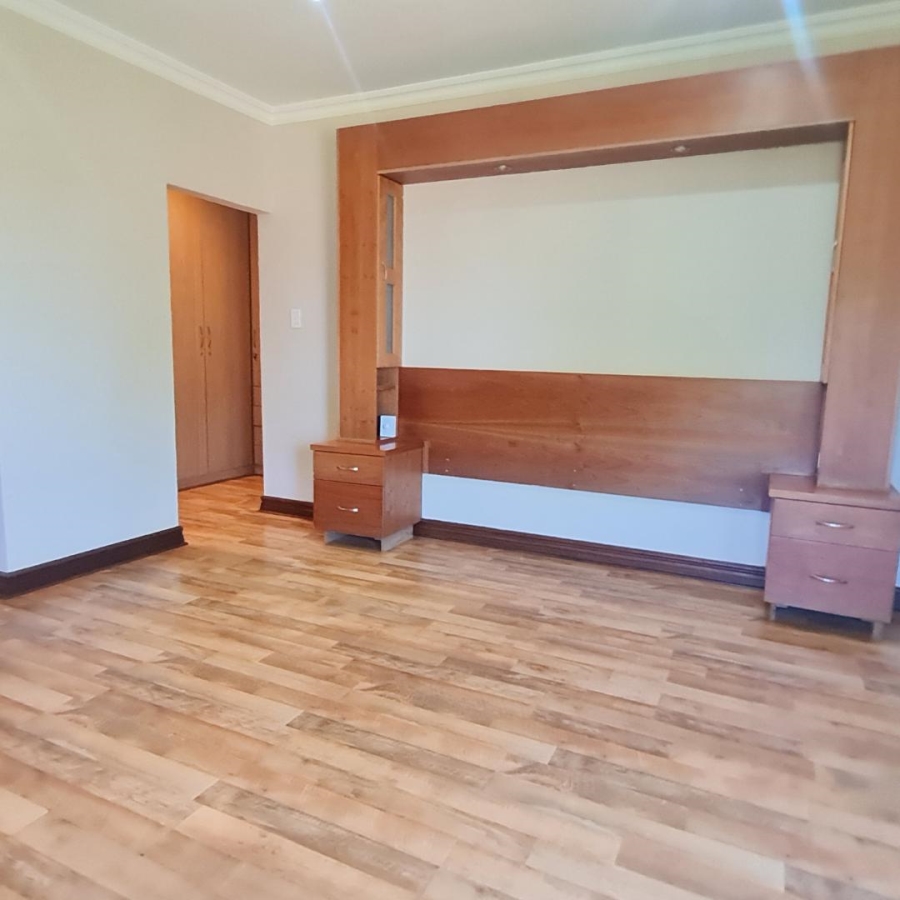 4 Bedroom Property for Sale in Hughes Gauteng