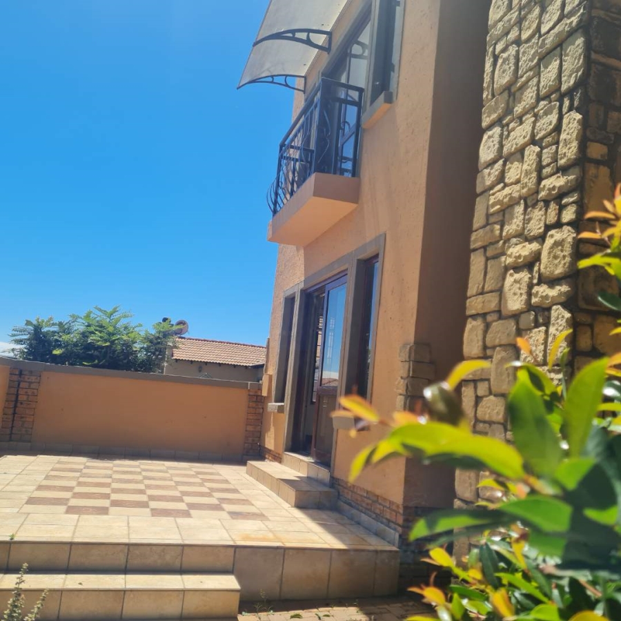 4 Bedroom Property for Sale in Hughes Gauteng