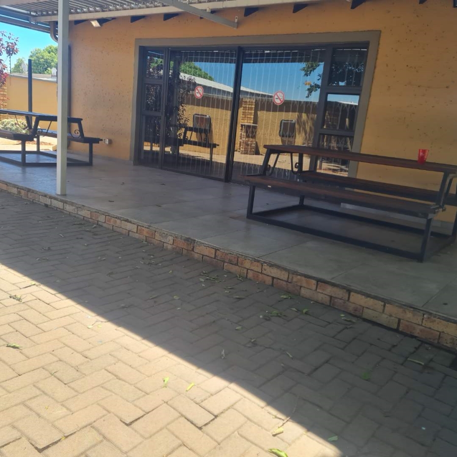 4 Bedroom Property for Sale in Hughes Gauteng
