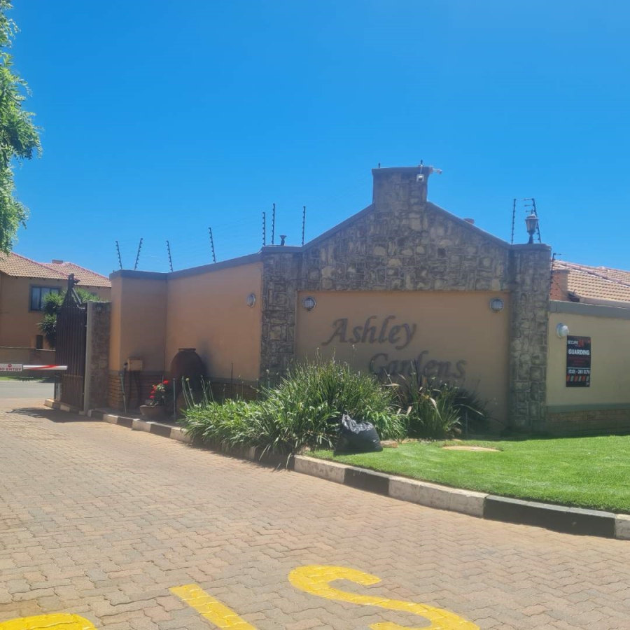 4 Bedroom Property for Sale in Hughes Gauteng