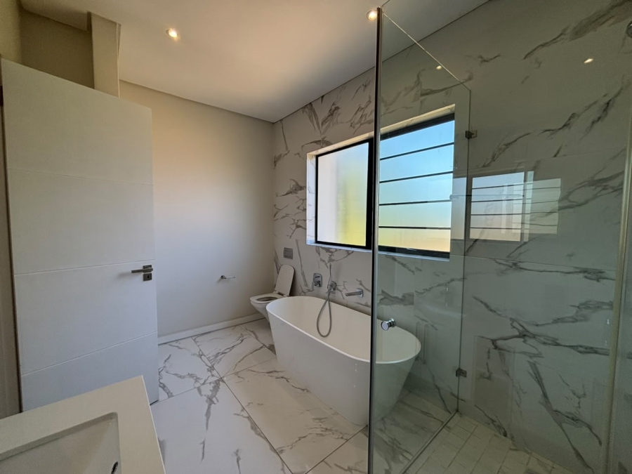 To Let 3 Bedroom Property for Rent in Bryanston Gauteng
