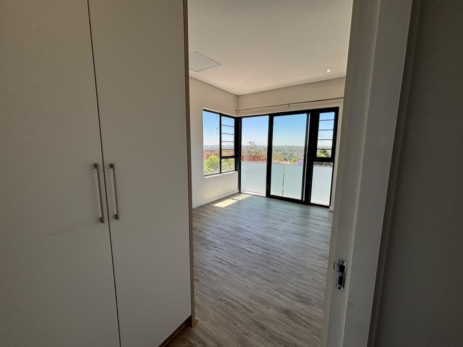 To Let 3 Bedroom Property for Rent in Bryanston Gauteng