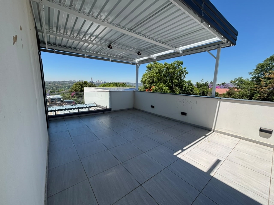 To Let 3 Bedroom Property for Rent in Bryanston Gauteng