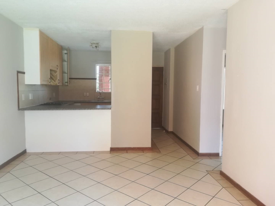 To Let 2 Bedroom Property for Rent in Die Hoewes Gauteng