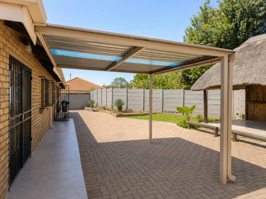 To Let 3 Bedroom Property for Rent in Silverton Gauteng