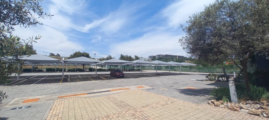 To Let Commercial Property for Rent in Longmeadow Gauteng