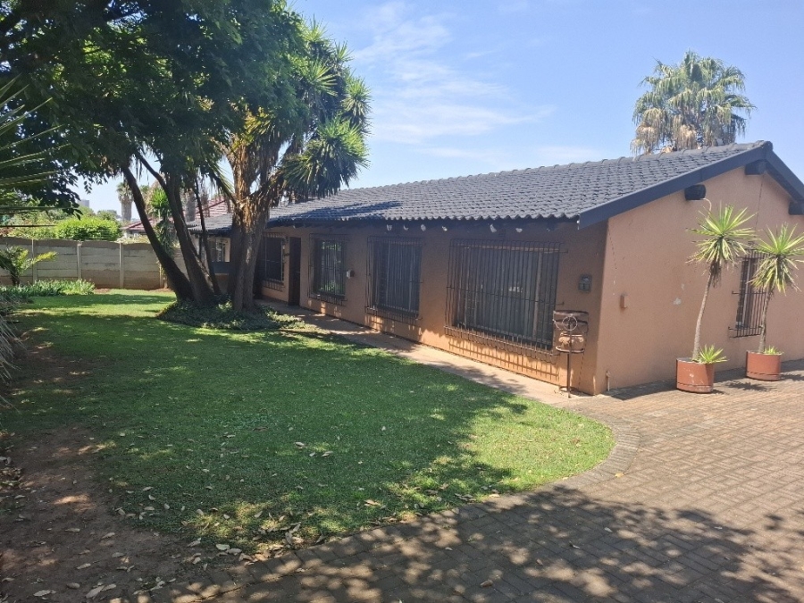 4 Bedroom Property for Sale in Edleen Gauteng