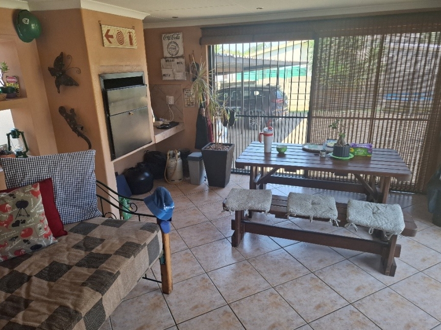 4 Bedroom Property for Sale in Edleen Gauteng