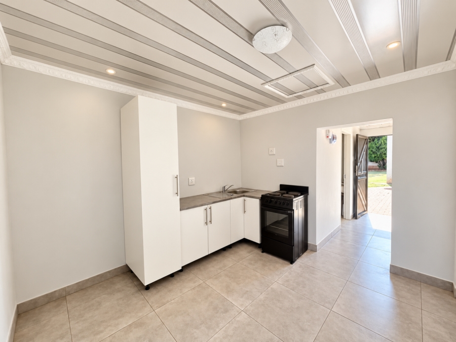To Let 2 Bedroom Property for Rent in Witpoortjie Gauteng