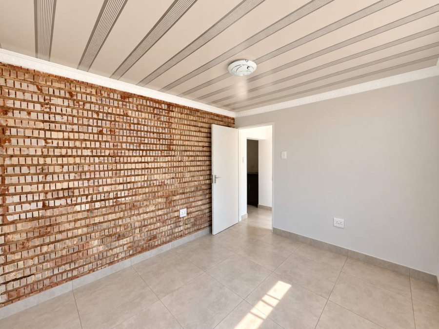 To Let 2 Bedroom Property for Rent in Witpoortjie Gauteng