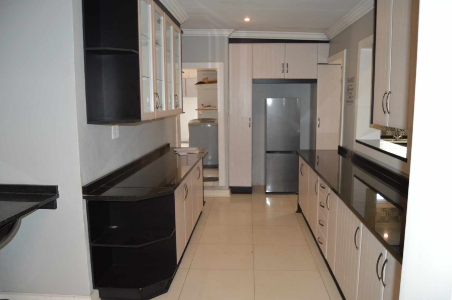 4 Bedroom Property for Sale in Brackendowns Gauteng