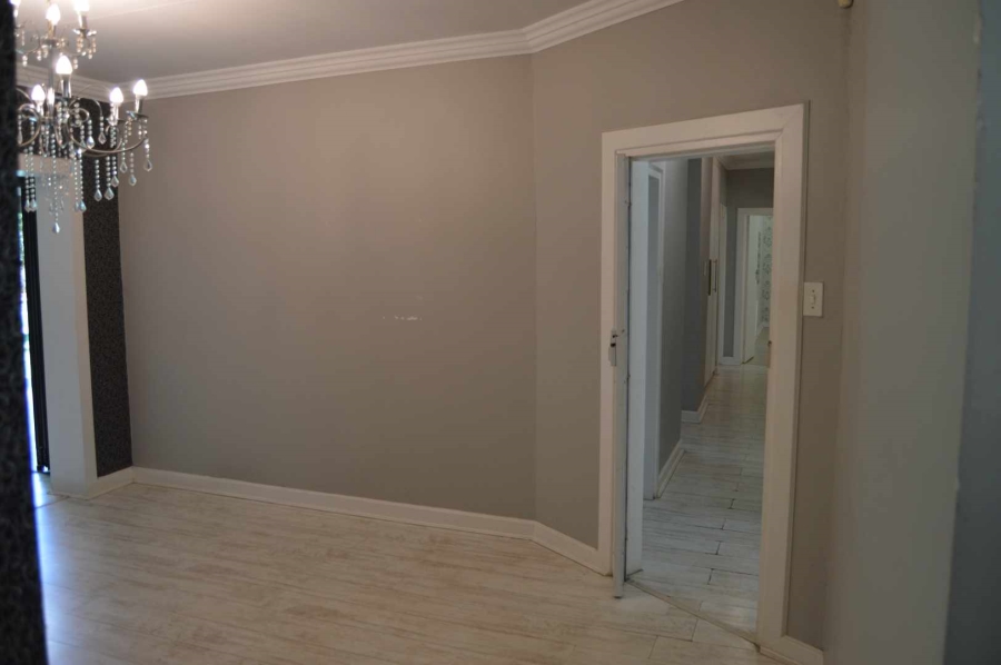 4 Bedroom Property for Sale in Brackendowns Gauteng
