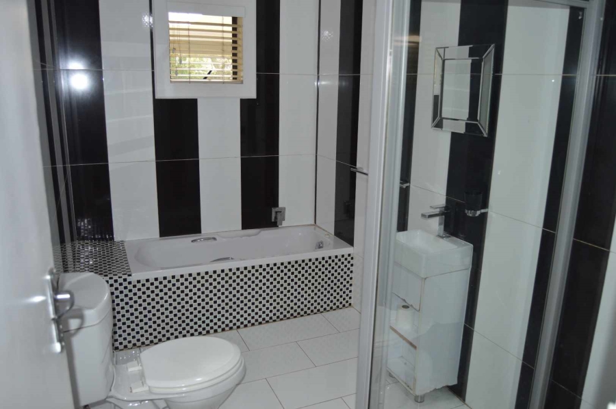 4 Bedroom Property for Sale in Brackendowns Gauteng