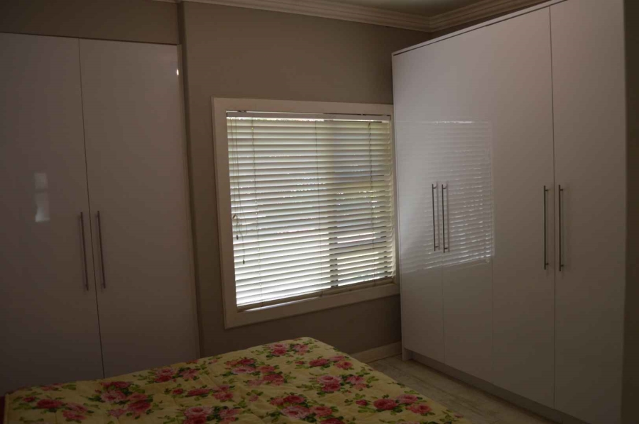 4 Bedroom Property for Sale in Brackendowns Gauteng