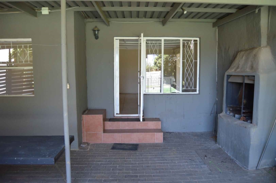 4 Bedroom Property for Sale in Brackendowns Gauteng