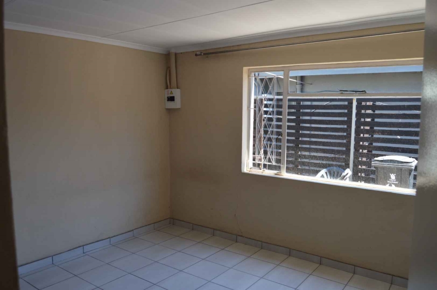 4 Bedroom Property for Sale in Brackendowns Gauteng