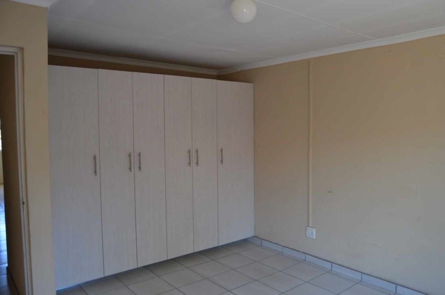 4 Bedroom Property for Sale in Brackendowns Gauteng