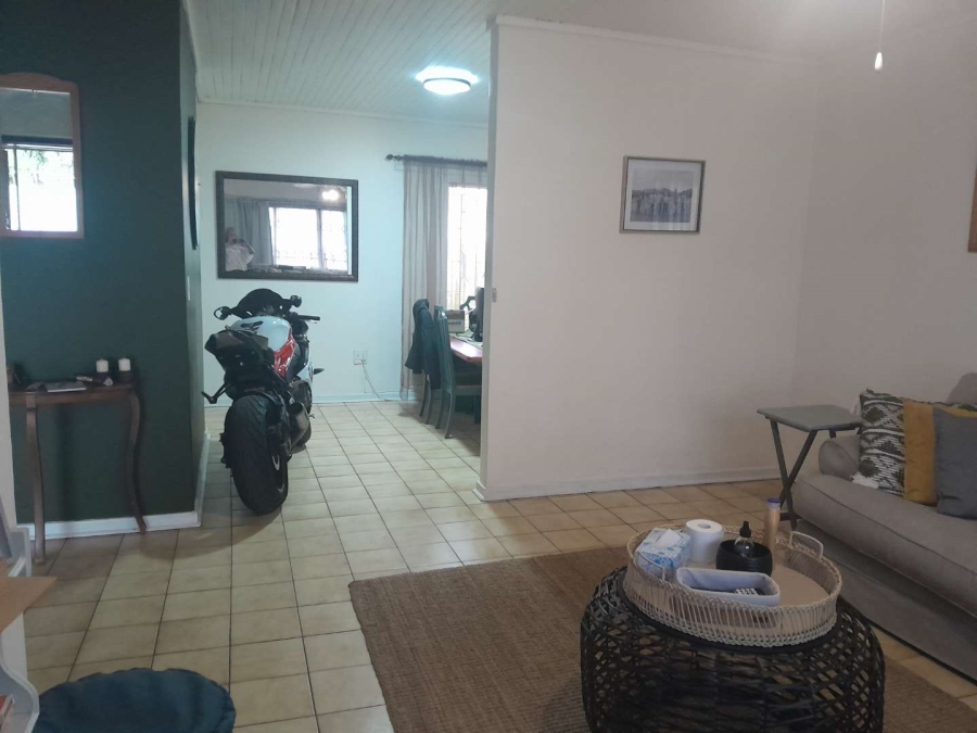 3 Bedroom Property for Sale in Verwoerdpark Gauteng