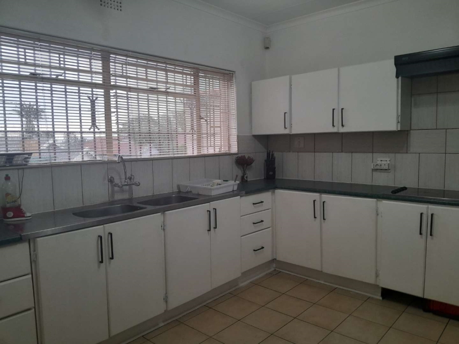 3 Bedroom Property for Sale in Verwoerdpark Gauteng