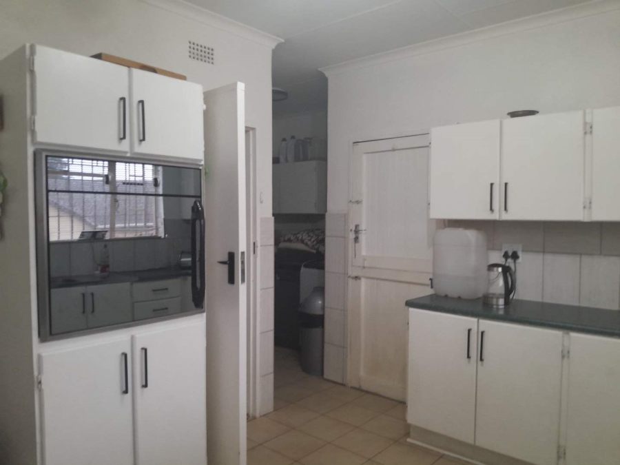 3 Bedroom Property for Sale in Verwoerdpark Gauteng